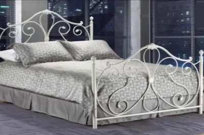 wroght-iron-bed
